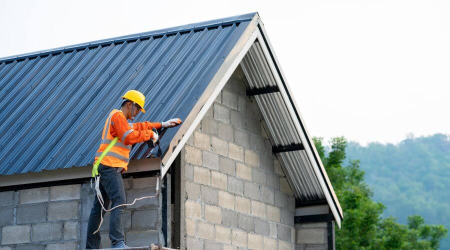 Professional residential roofers in Daykin, NE
